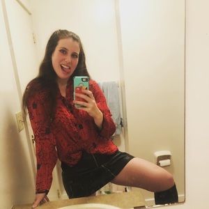 Meet your Posher, Emm